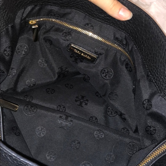 TORY BURCH Marion Black Leather Shoulder Tote - Picture 5 of 6